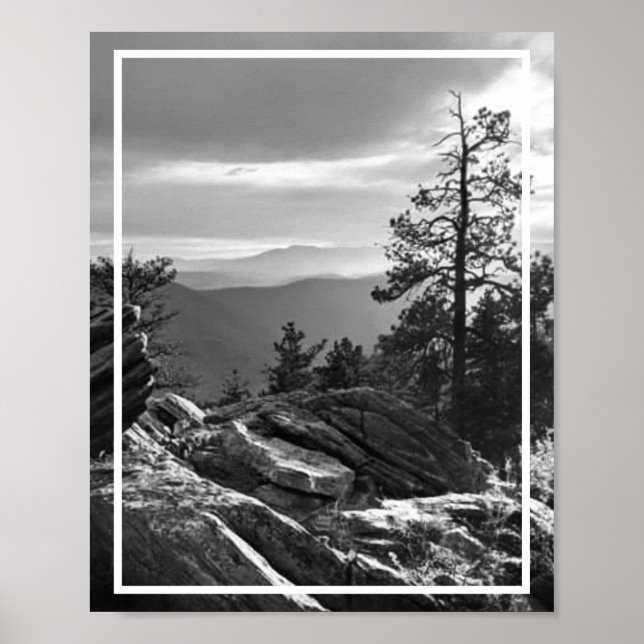 Svartvit kolorado Mountain Scenery Poster (Framsidan)