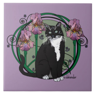 Svartvit Kort-Haired katt med Irises Kakelplatta