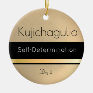 Svartvit Kwanzaa Kujichagulia Guld Dag 2 Julgransprydnad Keramik
