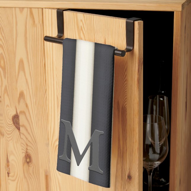 Svartvit Lodrät Rand Gothic Monogram Kökshandduk (Thirds Fold)