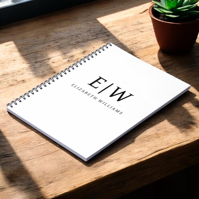 Svartvit, minimalistisk modern Monogram Anteckningsbok (Skapare uppladdad)