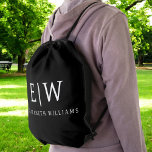 Svartvit, minimalistisk modern Monogram Gympapåse<br><div class="desc">Vi presenterar vår moderna svartvita, minimalistiska monogramsamling: Enkelhet och sofistikering med våra minimalistiska utformningar, böjda för att sakta lyfta upp stil. Den här samlingen är skapad med ett stort öga för modern estetik och har en elegant svart och vit design som förstärks av monogram för personlig. Från chic till mångsidiga...</div>