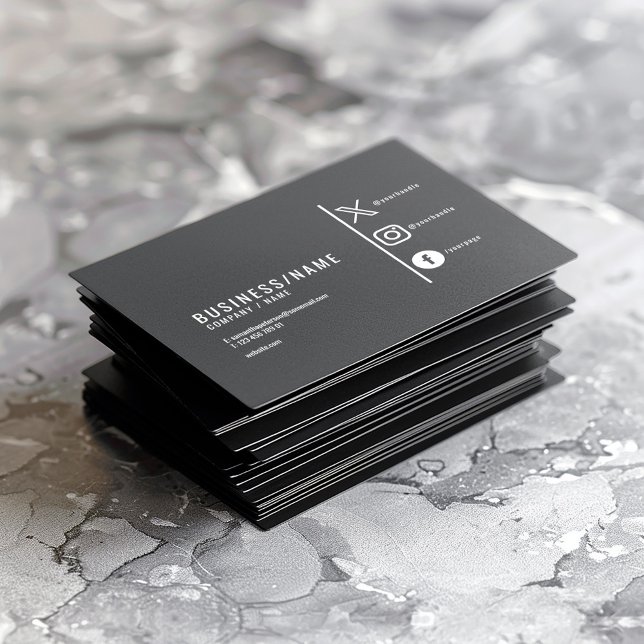 Svartvit modern social-media visitkort (Modern black business cards, a simple white logo that says "Business name" and social media icons)