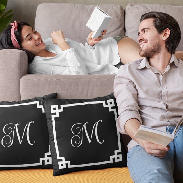 Svartvit Monogram Grekiska Nyckel Gräns Kudde (Create your own monogrammed Greek Key border throw pillows.)