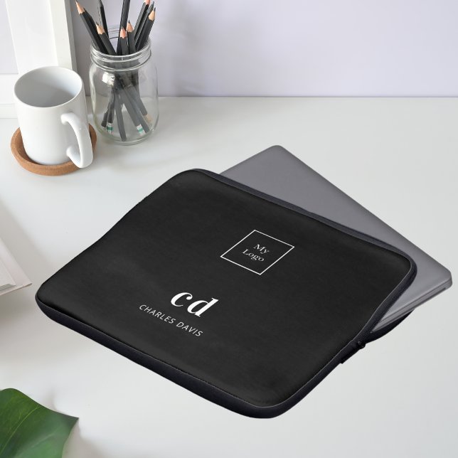 Svartvit monogram initails namn business logotyp laptop fodral (Skapare uppladdad)