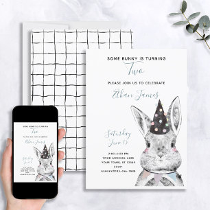 Svartvit Neutralt... En Bunny är två födelsedag Inbjudningar