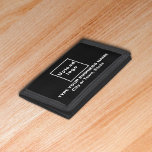 Svartvit nylonplatta företagsbrickor<br><div class="desc">Trifold nylon som du kan anpassa för att lägga din verksamhet i namn. Du kan ge det till dina lojala kunder som ge. Ett presentobjekt med ditt företag namn för att bygga medvetenheten om varumärket namn. Ett tillbehör som du kan inkludera i marknadsföring-material för att marknadsföra ditt företag eller ge...</div>
