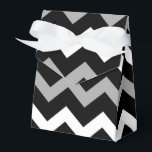 Svartvit och Grått Chevron Skriv ut Mönster Presentaskar<br><div class="desc">anpassningsbarnas presentlådor</div>