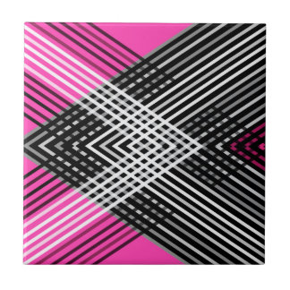 Svartvit och grått-sammanflätat rand på en kakelplatta