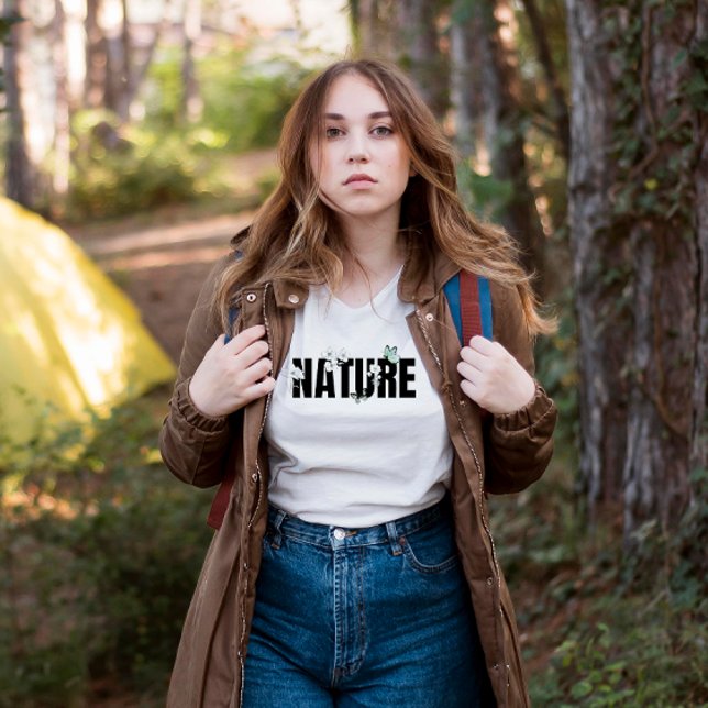 Svartvit och Grönt Natur T-Shirt (Skapare uppladdad)