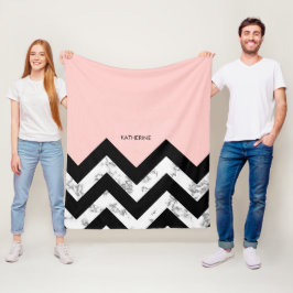 Svartvit och Rosa Chevrons Fleecefilt