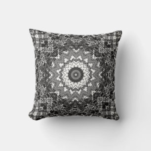 Svartvit, öppet arbete, mandala kudde