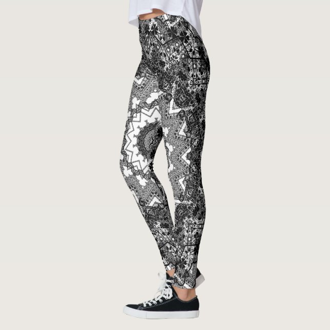 Svartvit, öppet arbete, mandala leggings (Vänster)