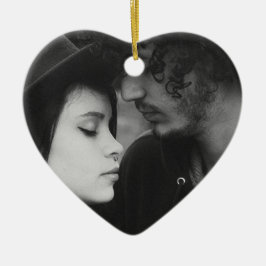 Svartvit, personligt andligt hjärta, monogrammat julgransprydnad keramik