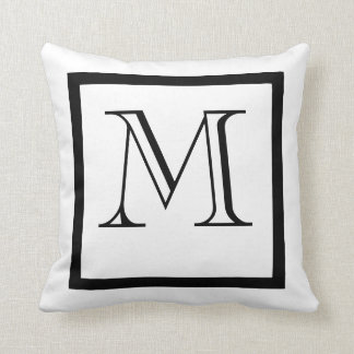 Svartvit positiv Negativ monogrammad Pillow Kudde