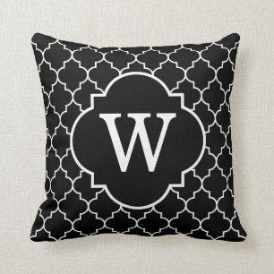 Svartvit Quatrefoil Monogram Kudde