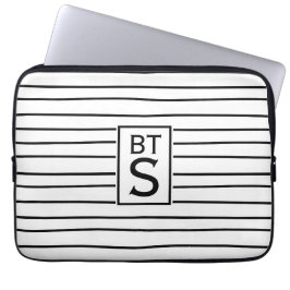 Svartvit Rand Monogram Laptop sleeve