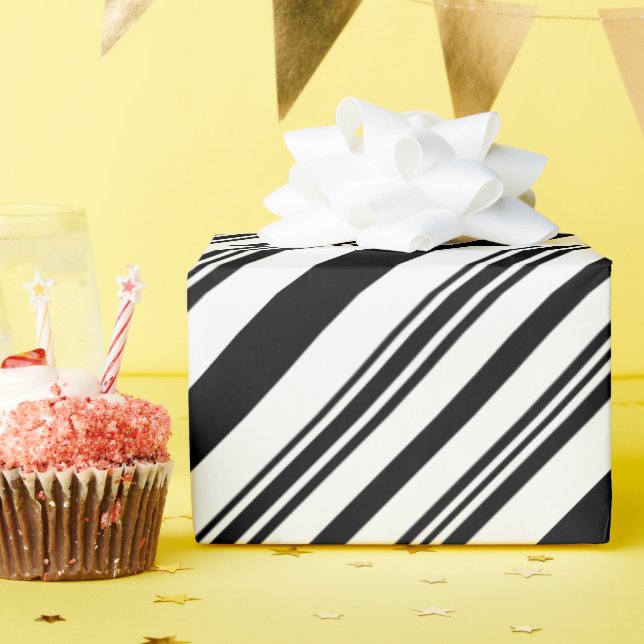 Svartvit Rand Presentpapper (Födelsedagsfest)