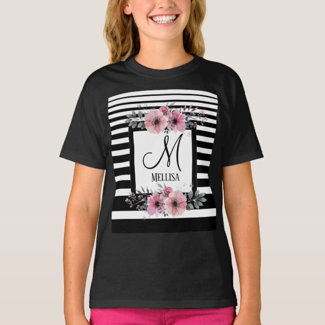 Svartvit Rand Rosa Blommigt Monogram T Shirt (Framsida)