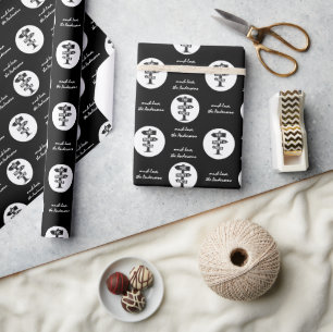 Svartvit Rustic Antlers Hunt är över Presentpapper