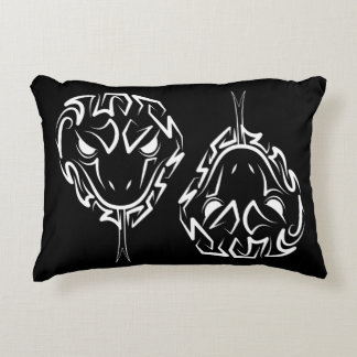 Svartvit stamnos prydnadskudde