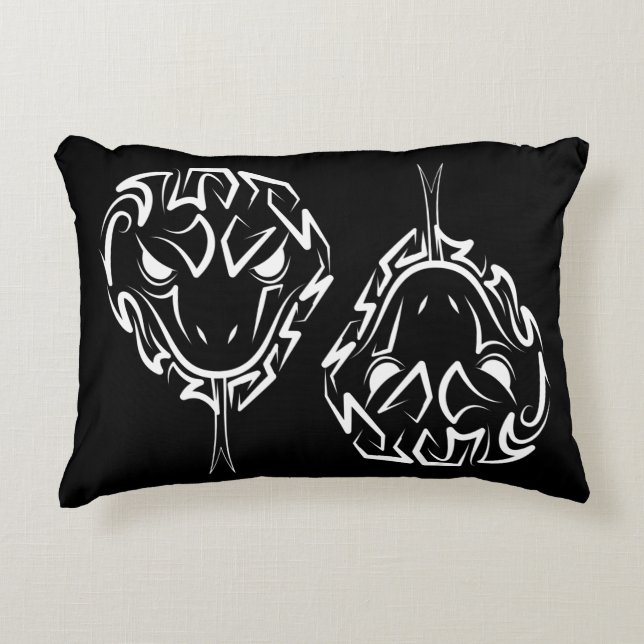 Svartvit stamnos prydnadskudde (Framsidan)