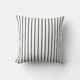 Svartvit stripe kudde
