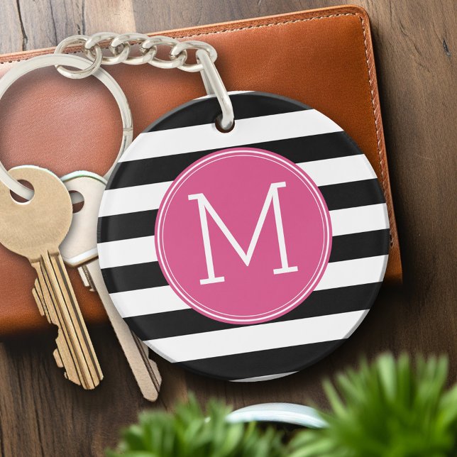 Svartvit stripe Mönster Shock rosa Monogram (Personalized Keychain - pink and black with monogram)