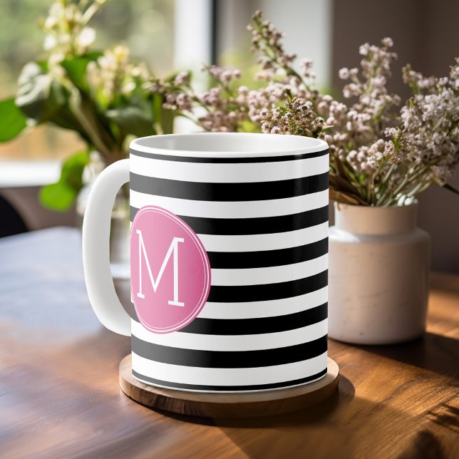 Svartvit stripe Mönster Shock rosa Monogram Kaffemugg (Mug template with a place for custom text)