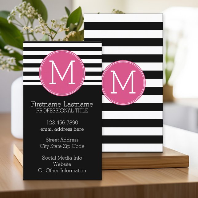 Svartvit stripe Mönster Shock rosa Monogram Visitkort (Custom Printed Business Card)