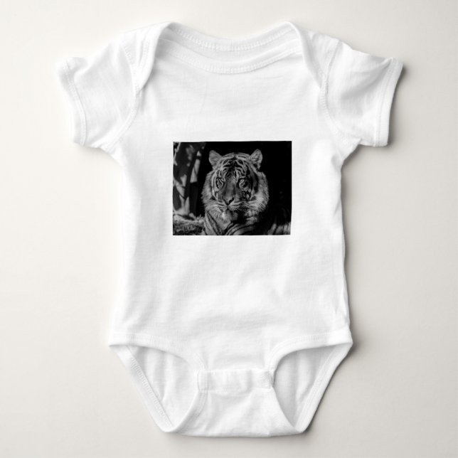 Svartvit tiger tee (Framsida)