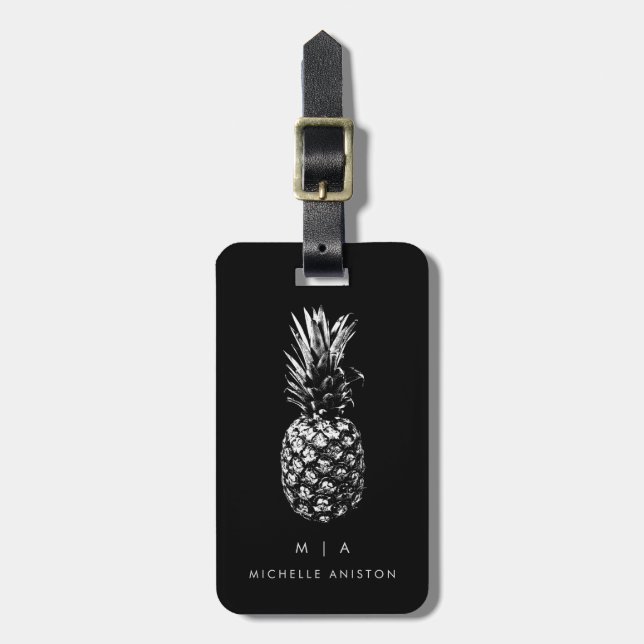Svartvit Trendig ananas | MonogramAnpassningsbar Bagagebricka (Vertikal Framsida)