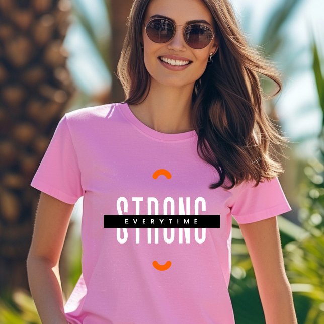 Svartvit typografi T-Shirt (Skapare uppladdad)