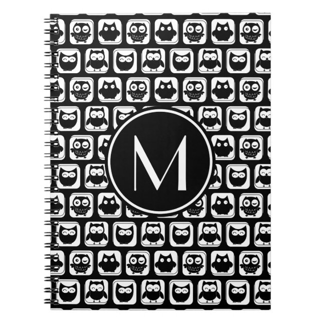 Svartvit Uggla Personlig Monogram Anteckningsbok (Framsidan)