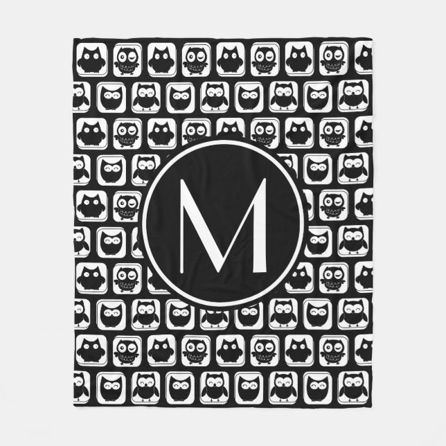 Svartvit Uggla Personlig Monogram Fleecefilt (Framsidan)