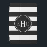 Svartvit Wide Rand Monogram iPad Mini Skydd<br><div class="desc">Den moderna snyggten iPad-fallsdesignen i chic har en underordnad nautisk personlig i vågrät rand med initialer eller namn i ett quatrefoil mönster. Klicka på Anpassa om du vill ändra teckensnitt och färg om du vill skapa ditt eget unika teckensnitt av ett slag!</div>