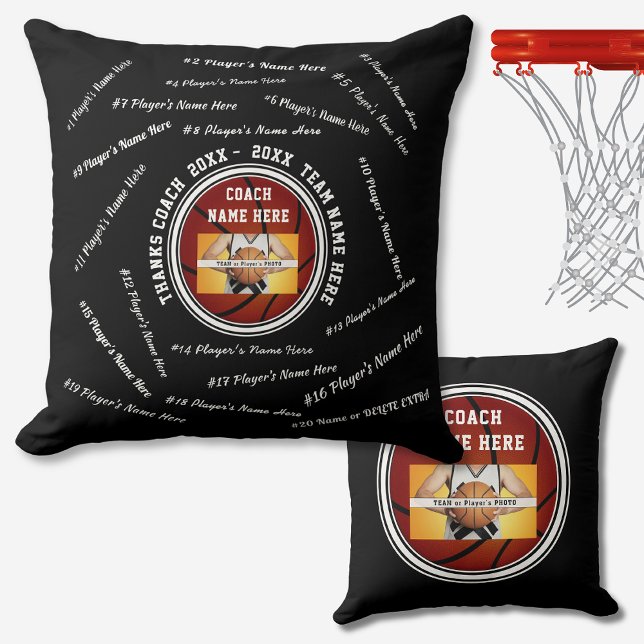 Svartvita Anpassningsbar för basketbussar Kudde (Thank you gifts for basketball coaches. Black and White, Basketball Pillow, all player's names.)