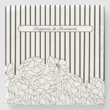 Svartvita blommor med Rand Stone Underlägg