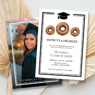 Svartvita donuts och grader Foto Studenten Inbjudningar