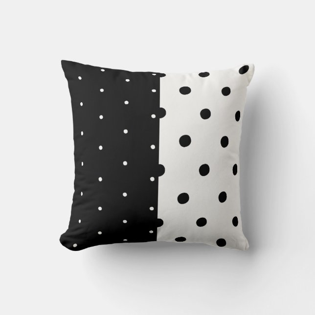 Svartvita prickar och Rand Pillow Kudde (Framsida)