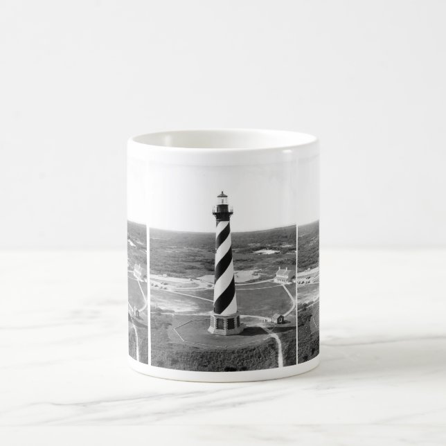 Svartvitt foto för uddHatteras fyr Kaffemugg (Center)