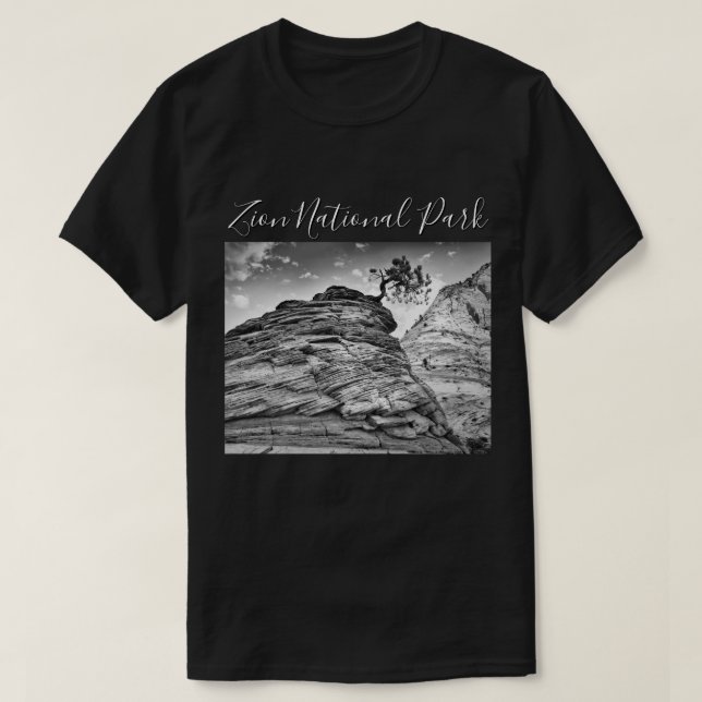 Svartvitt foto för Zion Bonsaiträd Tee (Design framsida)