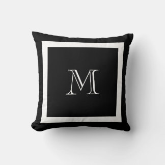 Svartvitt klassiskt monogram Dekorativ kudde
