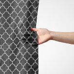 Svartvitt lackeringsverk, kvatrefoil, Trellis Sjal<br><div class="desc">Elegant,  snyggt och sofistikerad marockansk trellis mönster i svart färg. Modern gåva och trendig,  perfekt för det latetiska älskare i ditt liv.</div>