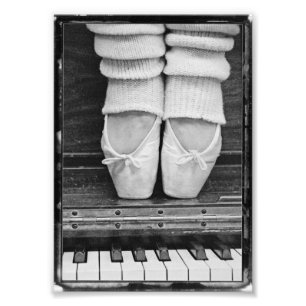 Svartvitt litet för pianobalettduett - fototryck