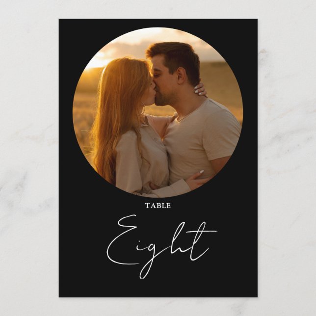 Svartvitt, minimalistiskt skripttabellnummer inbjudningar (Framsida)