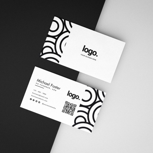 Svartvitt minimalistQR-kod för professionell Circl Visitkort (Skapare uppladdad)