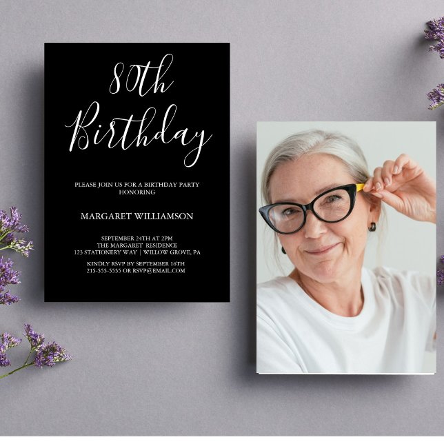 Svartvitt, modern arv 80:e födelsedag inbjudningar (Skapare uppladdad)