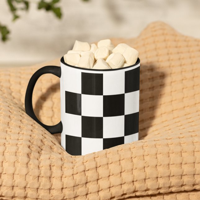 Svartvitt Mönster Mugg (Black and White Checked Pattern Mug)