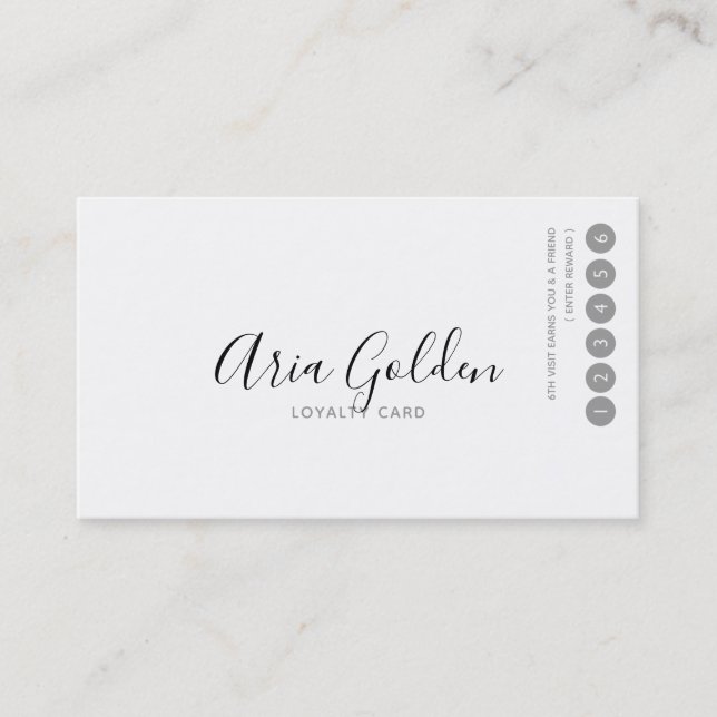 Svartvitt mycket minimalt typografiskt förmånligt lojalitetskort (Framsida)